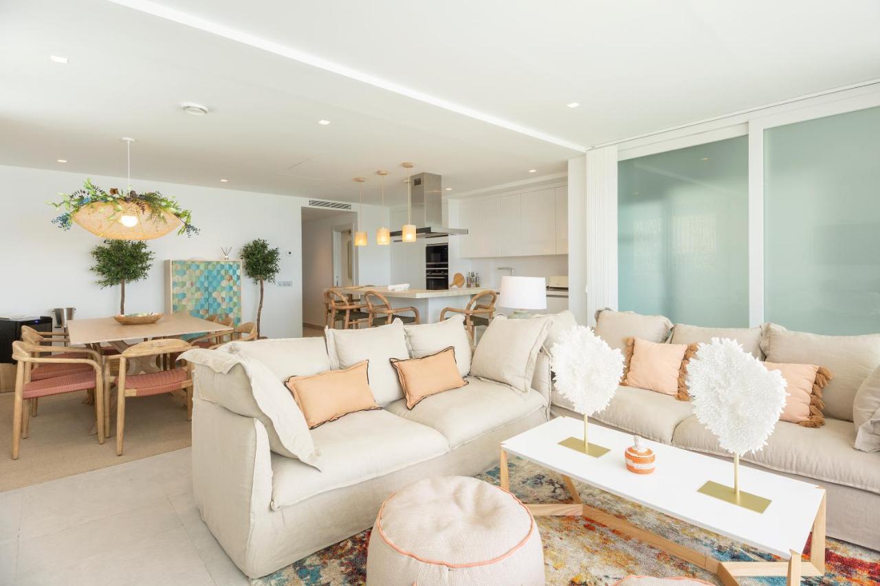 טורוקס Apartamentos Martalia Nerja מראה חיצוני תמונה